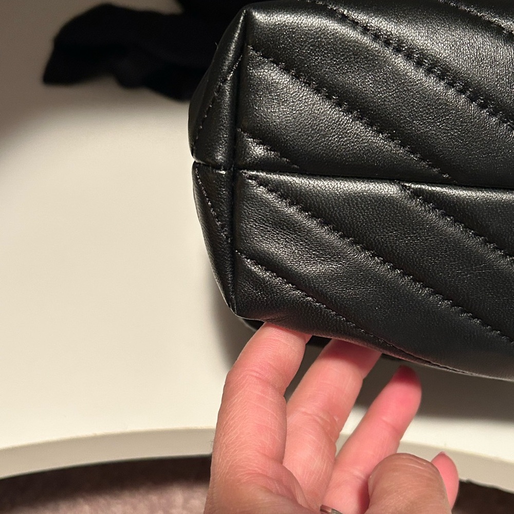 Tory Burch Kira Quilted Convertible Shoulder Bag - Picture 9 of 9